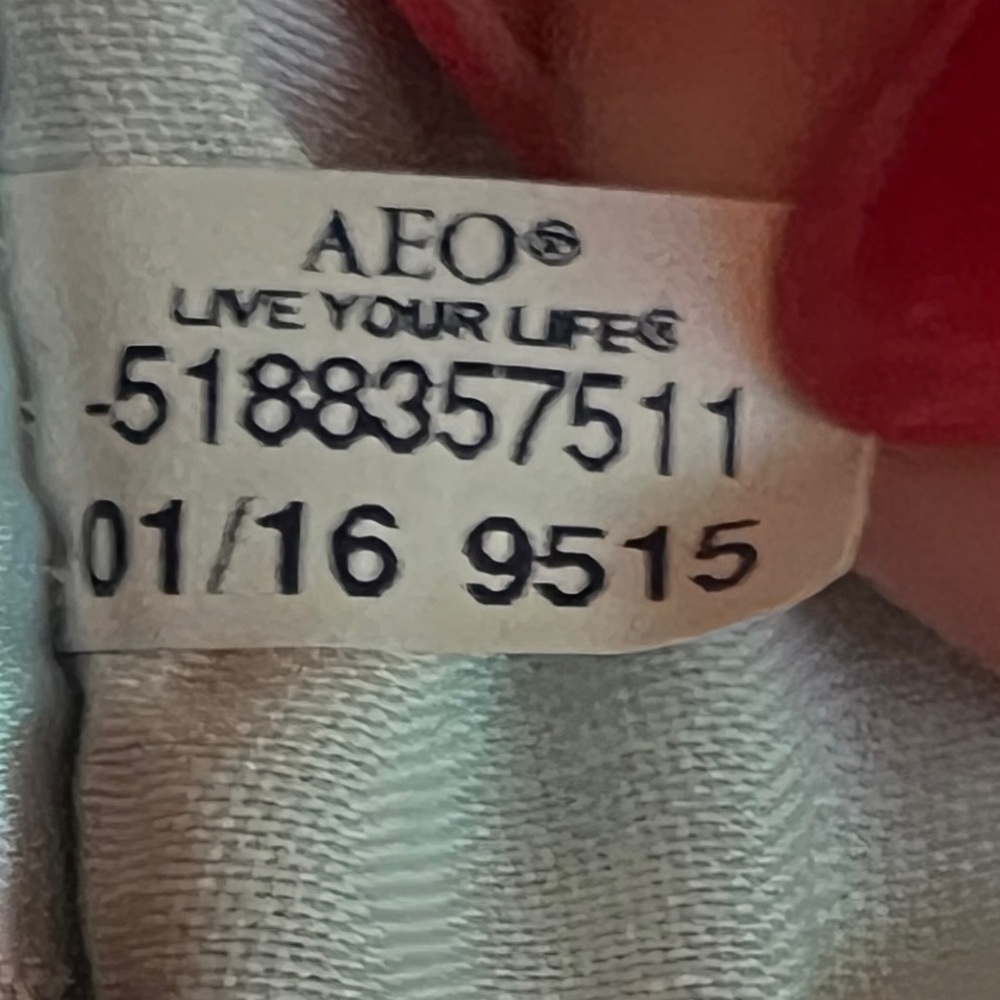 American Eagle Distressed Dark Wash Cropped Jegging Jeans- Size 2 Regular Y2K - Picture 4 of 4
